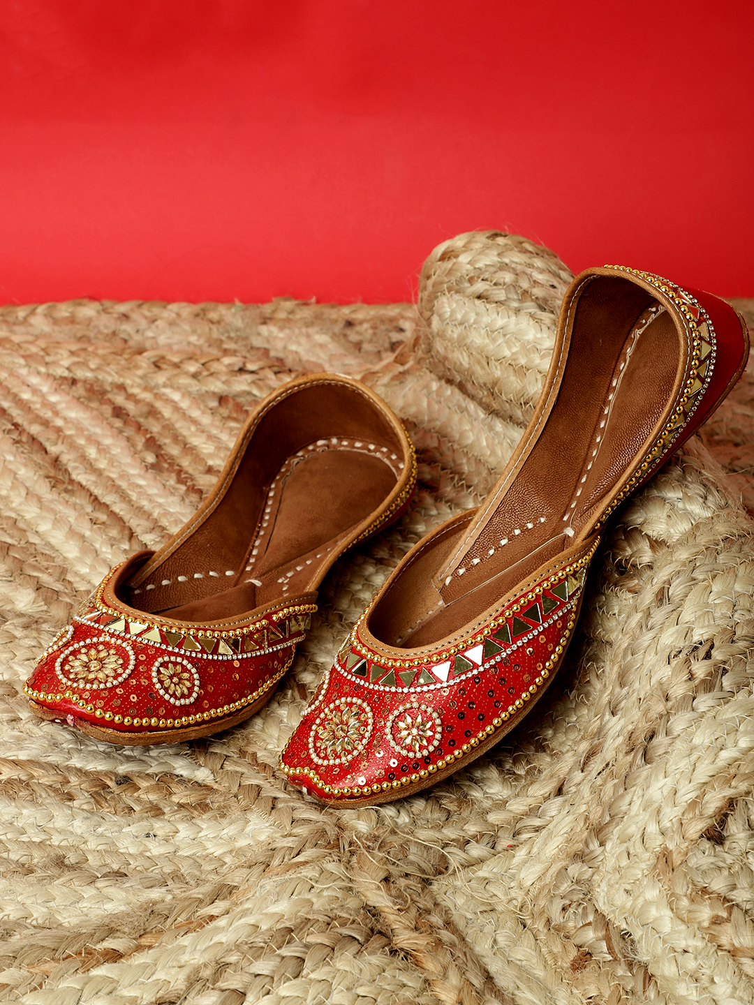 Laal Ishq Jutti bridal wear for women