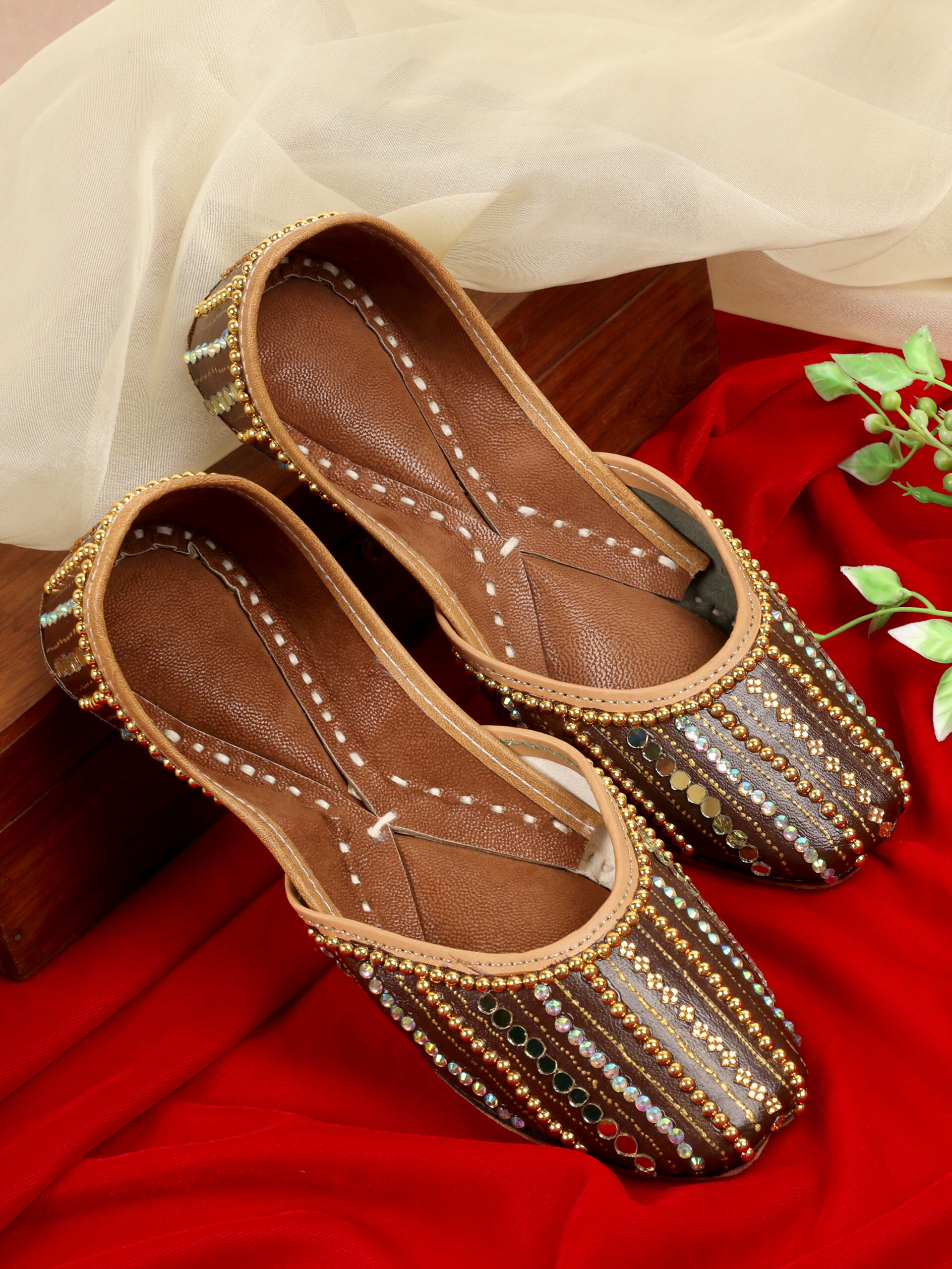 PehnawaCraft Tarang jutti | brown juti