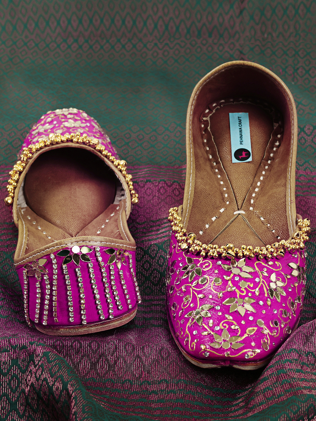 PehnawaCraft Heer Mirror Ghungroo Magenta Jutti for Women